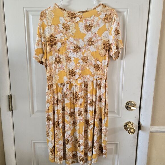 NWT Maurices Dress Yellow Floral Womens Medium Spring Midi Dress Buttery Soft - Picture 6 of 7
